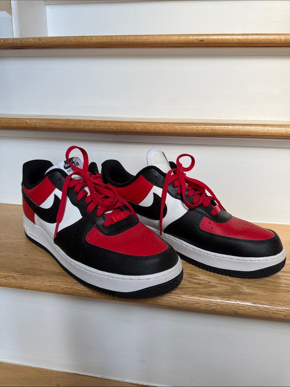 Men’s Nike Air Force 1 Red, Black & White Low-Top Sneakers
